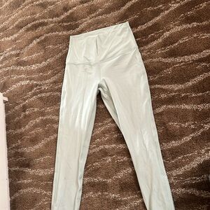 Lululemon light blue leggings 25’